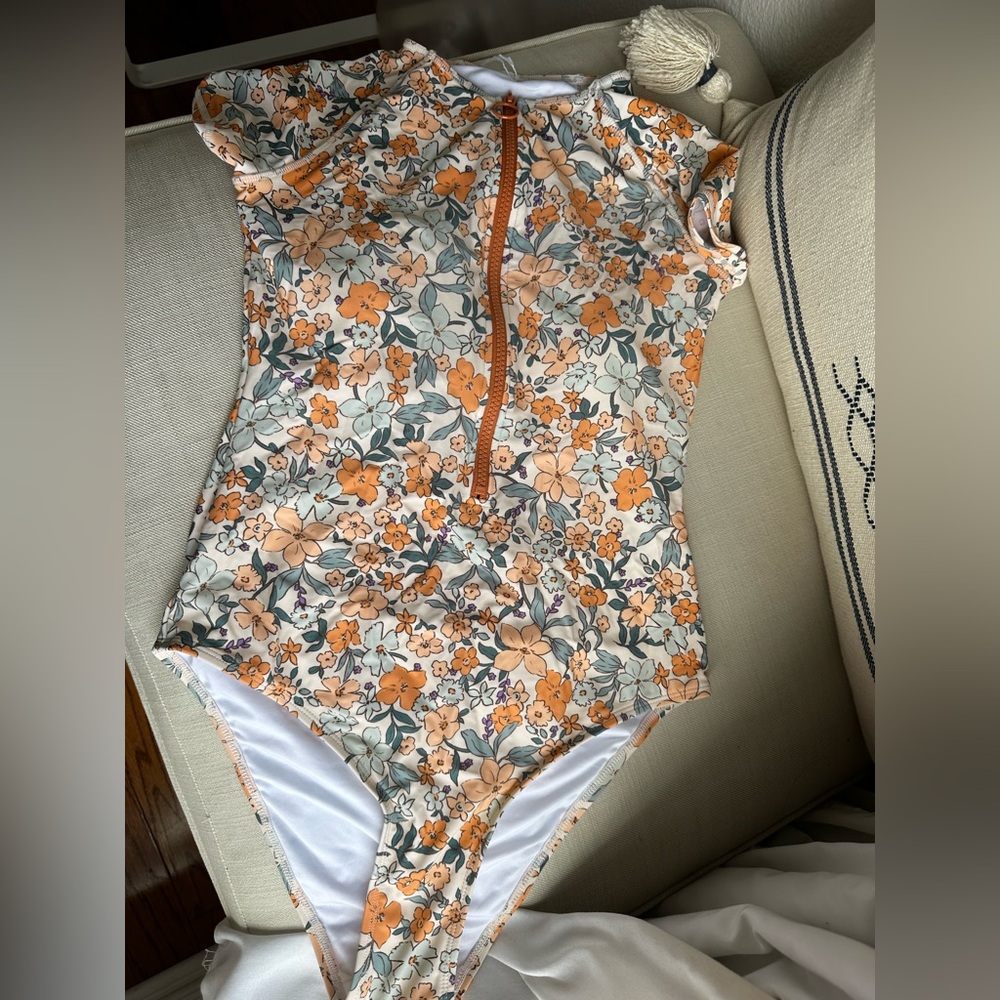 NEVER WORN Amazon zip up one piece